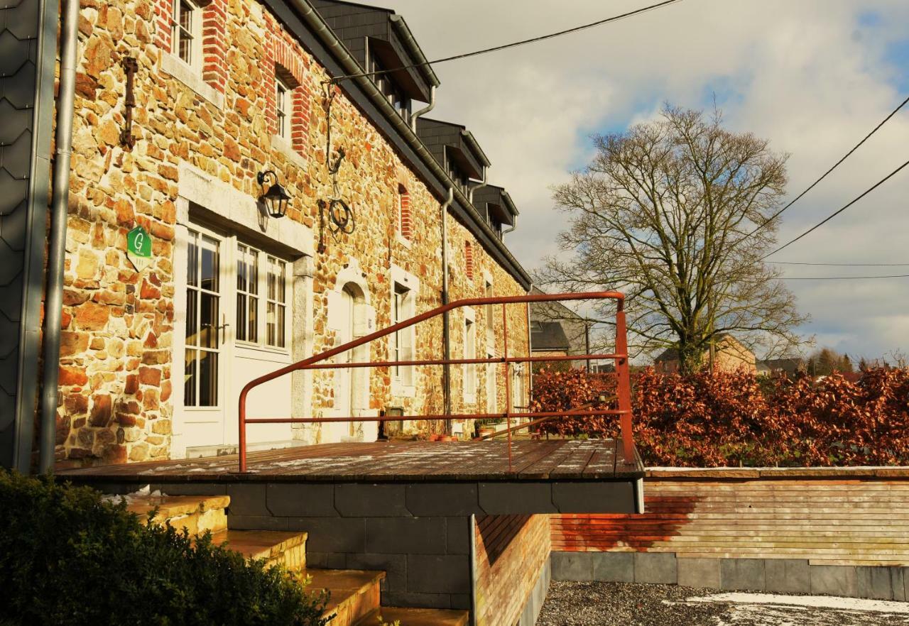 Les Houx De Mathieu Villa Engis Exterior foto